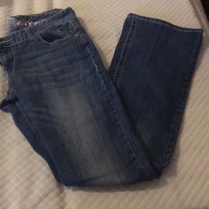 Straight cut jeans